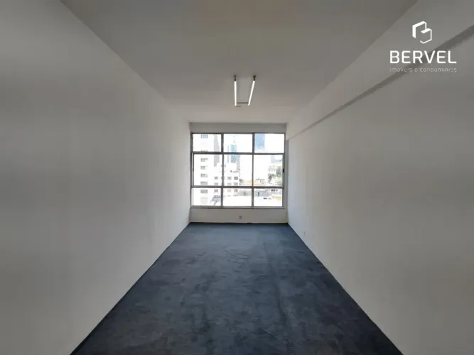 Excelente sala comercial com 26 m² - Coladinho ao metrô da Uruguaiana comércio Farto venda