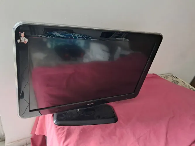 TV Philips plasma com defeito para tirar peça 32"