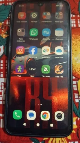 Troco em iPhone 8 plus xiaomi poco c71 64gb nenhum defeito funcionando perfeitamente 