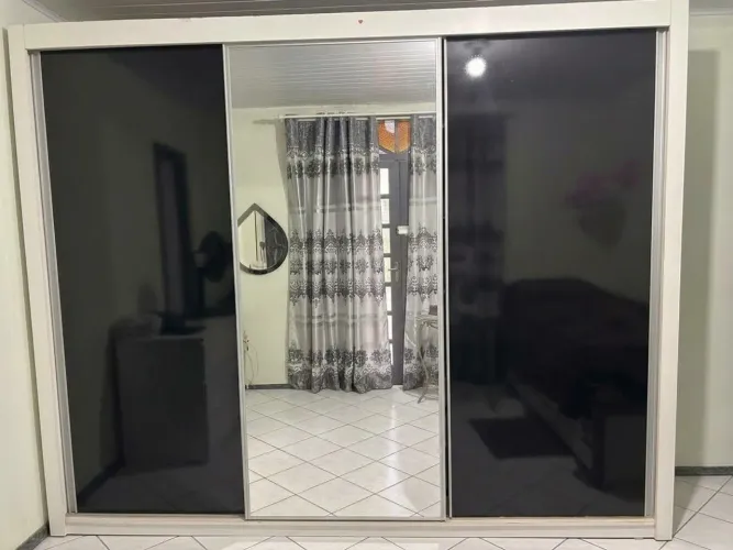 Guarda roupa