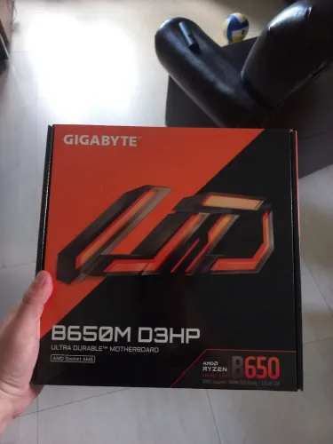 Placa-Mãe Gigabyte B650M