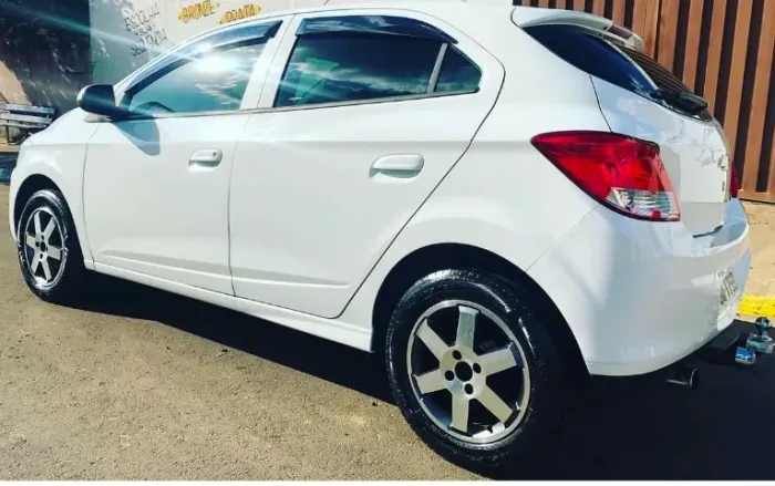 Jogo de Roda Chevrolet Onix Liga Leve Aro 15 - Vendo Troco