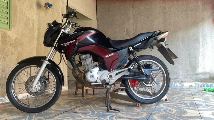 VENDE SE TITAN 150 Esd