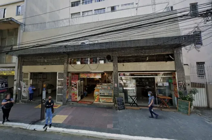 Loja em galeria na Rua Vergueiro, N. 439 - Loja 7 32 m²