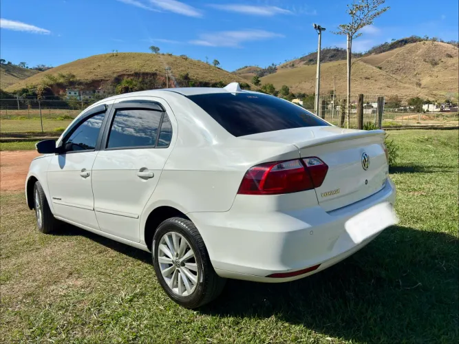 Volkswagen Voyage Comf/highli. 1.6 MI T.flex 8V 4P 2015