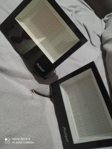Vendo 2 refletores 100 wts