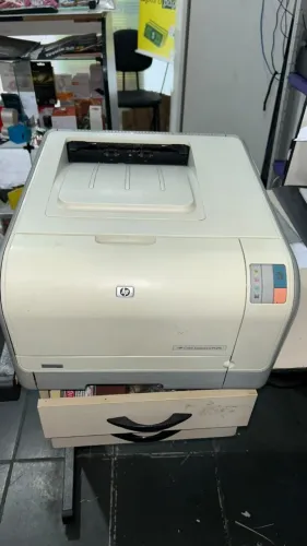 Impressora HP Colorjet CP 1215 