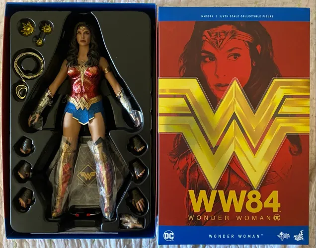 Mulher Maravilha 1984 Hot Toys