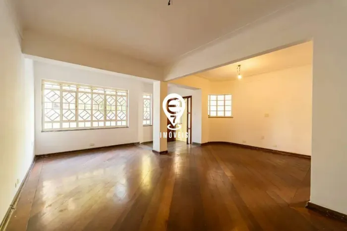 Casa para venda em Aclimação com 3 quartos, 5 vagas, 278m² - São Paulo / SP