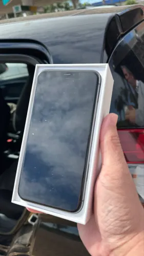 iPhone 11
