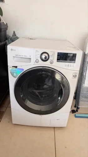 ? Lava e Seca LG 11kg / 6kg para Peças - R$600