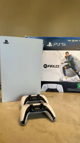 Play Station 5 com 2 controles