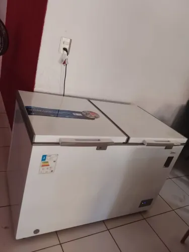 Vende-se um Freezer