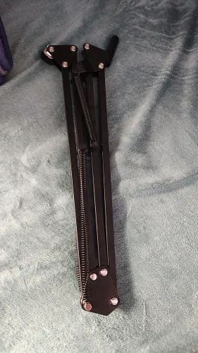 Braço articulado para microfone
