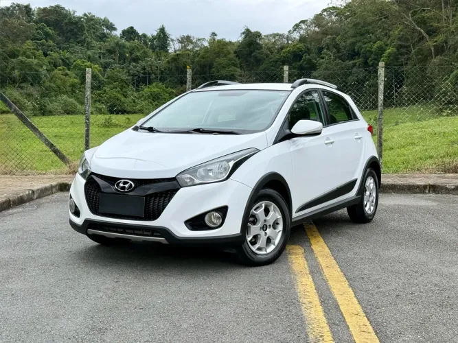 Hyundai HB20X Style 1.6 Flex 16V Mec. 2015