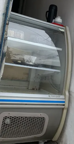 Refrigerador / expositor balcão