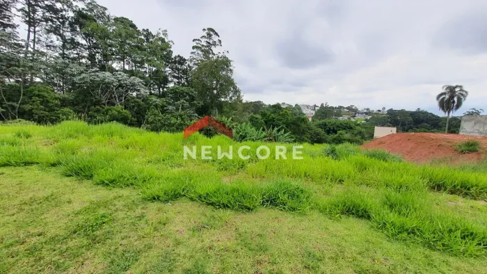 Lote em condomínio em Rua Tônia Carrero - Moinho Velho - Embu das Artes/SP