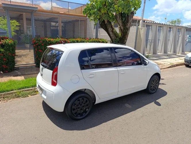 Volkswagen Up! Move 1.0 Total Flex 12V 5P 2015