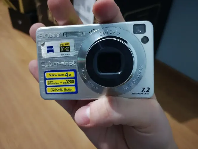 Camera Sony Cybershot DSC W120