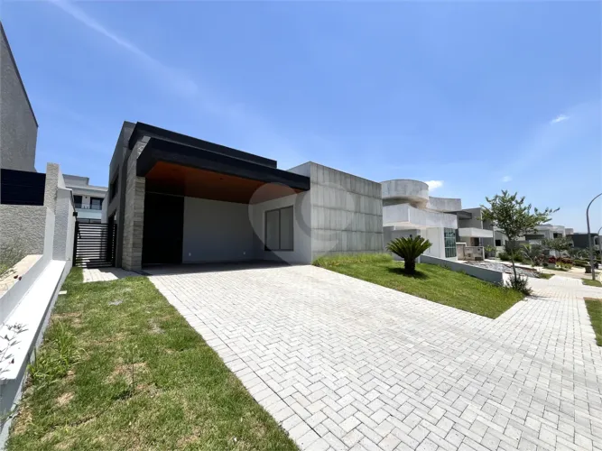 Casa à venda com 3 suítes no condomínio Alphaville Nova Esplanada 4, Votorantim - SP