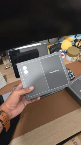 Samsung Z Fold 8 - 256 GB - Lacrado - Preto