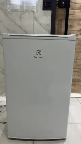Frigobar eletrolux