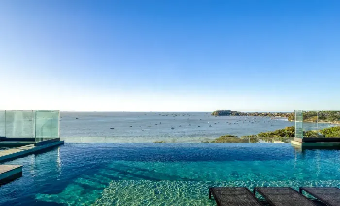 Studio mobiliado, a 50 metros da praia. Armação, Penha