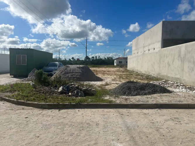 Lote no residencial Porto Poxim