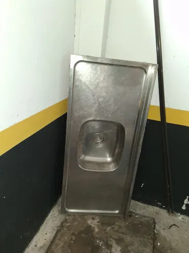 Pia inox.