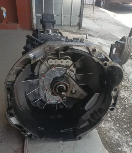 Caixa de Câmbio Kia Bongo 16V - Hyundai HR 16 valvulas