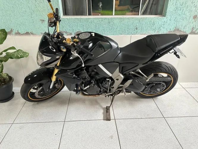 Cb1000