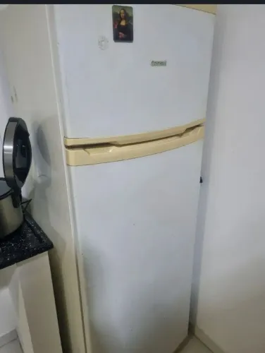 Geladeira ótimo estado de uso pra hoje