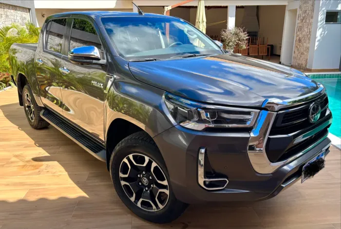 Toyota Hilux CD SRX Limited 4X4 2.8 TDI Die.aut 2023