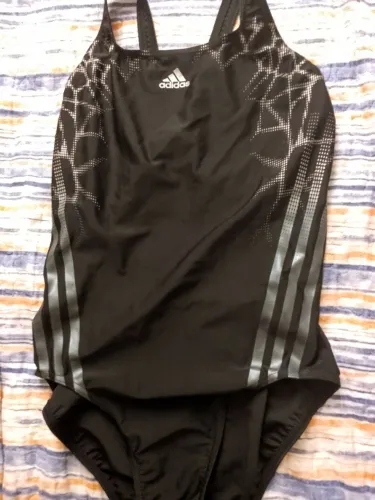 Maiô adidas
