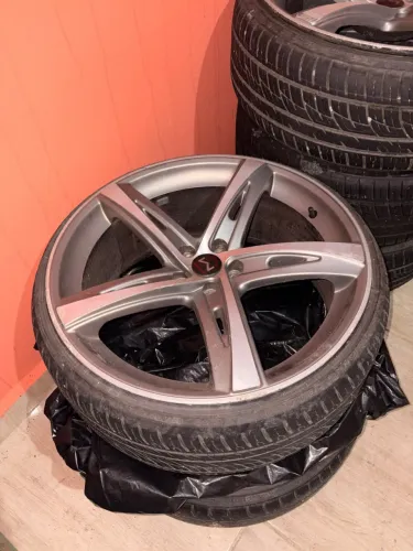 Rodas 5x105