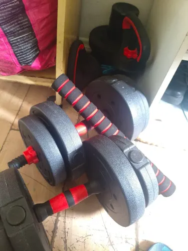 Kit treino halteres e barra fixa 20 kg de anilhas 