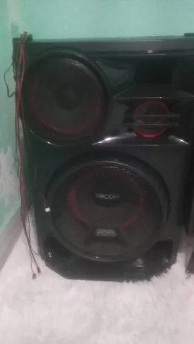 Vende se essas caixa de som