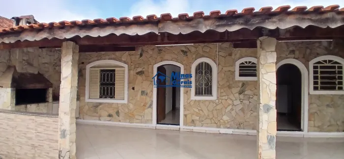 Edícula com Piscina Privativa para Locação no Bosque dos Eucaliptos - Terreno Inteiro