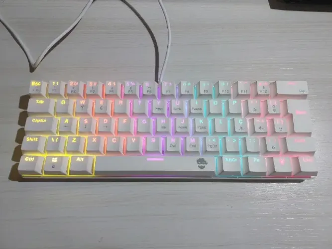 Teclado Mecânico | Switch de Alta Precisão | RGB Gamer | Branco ? Ideal para Jogos