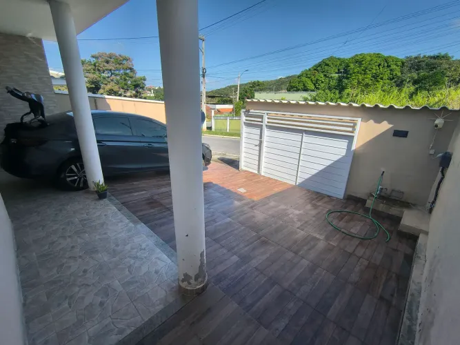 Casa com piscina e área gourmet 