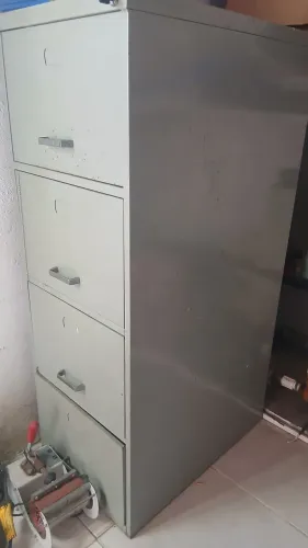 Arquivo de aço 4 gavetas