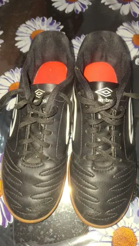 Chuteira umbro futsal 39