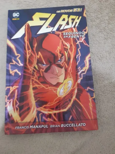 Revista em quadrinhos/vendo separado.