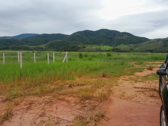 Vendo 4 terrenos de 360metros cada um todos juntos