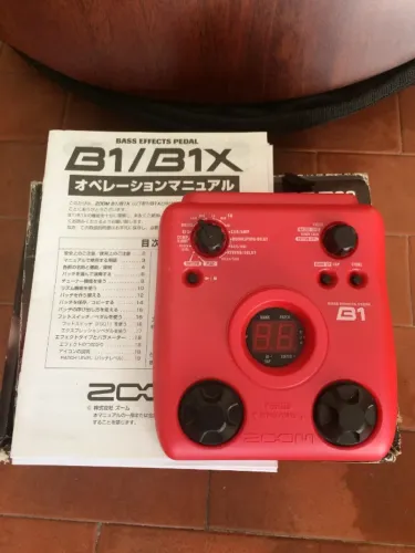 Pedal Zoom B1 para Baixo