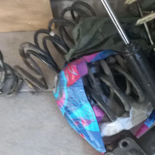 Kit molas/ suspensão carro