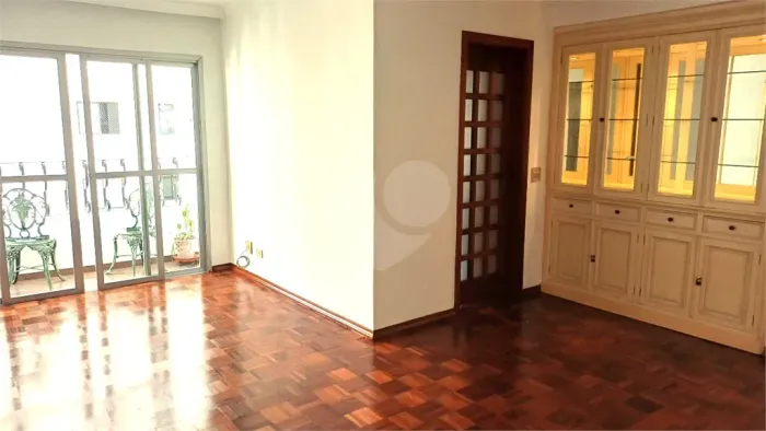 Apartamento com 2 quartos à venda em Moema - SP