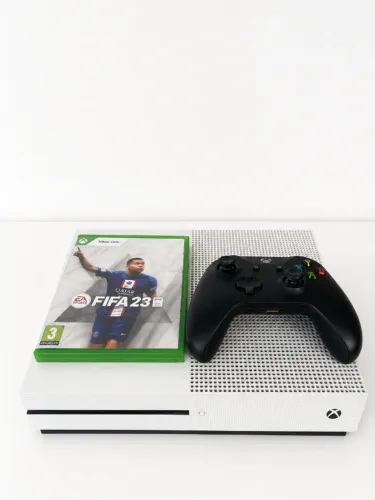 Xbox One S 1TB em excelente estado, funcionando perfeitamente.