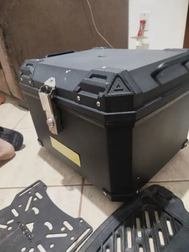 Vendo baú + base universal Atacama