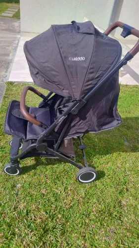 Carrinho + bebê conforto kiddo 